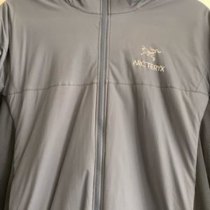 Men’s Arc’teryx Atom LT (Hooded) Size: Large